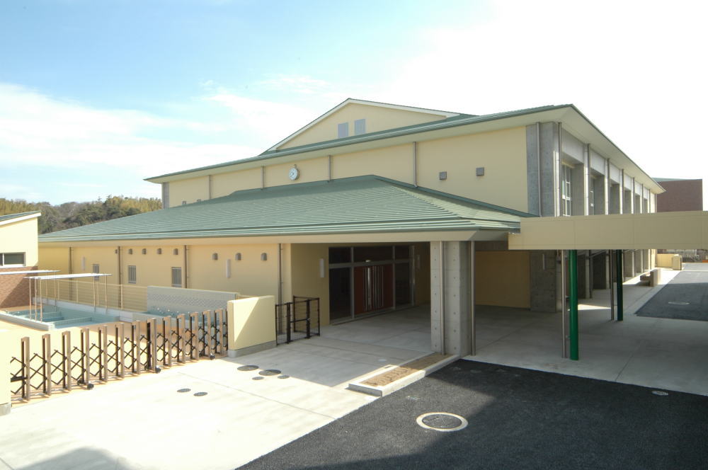 浜松市雄踏小学校 体育館